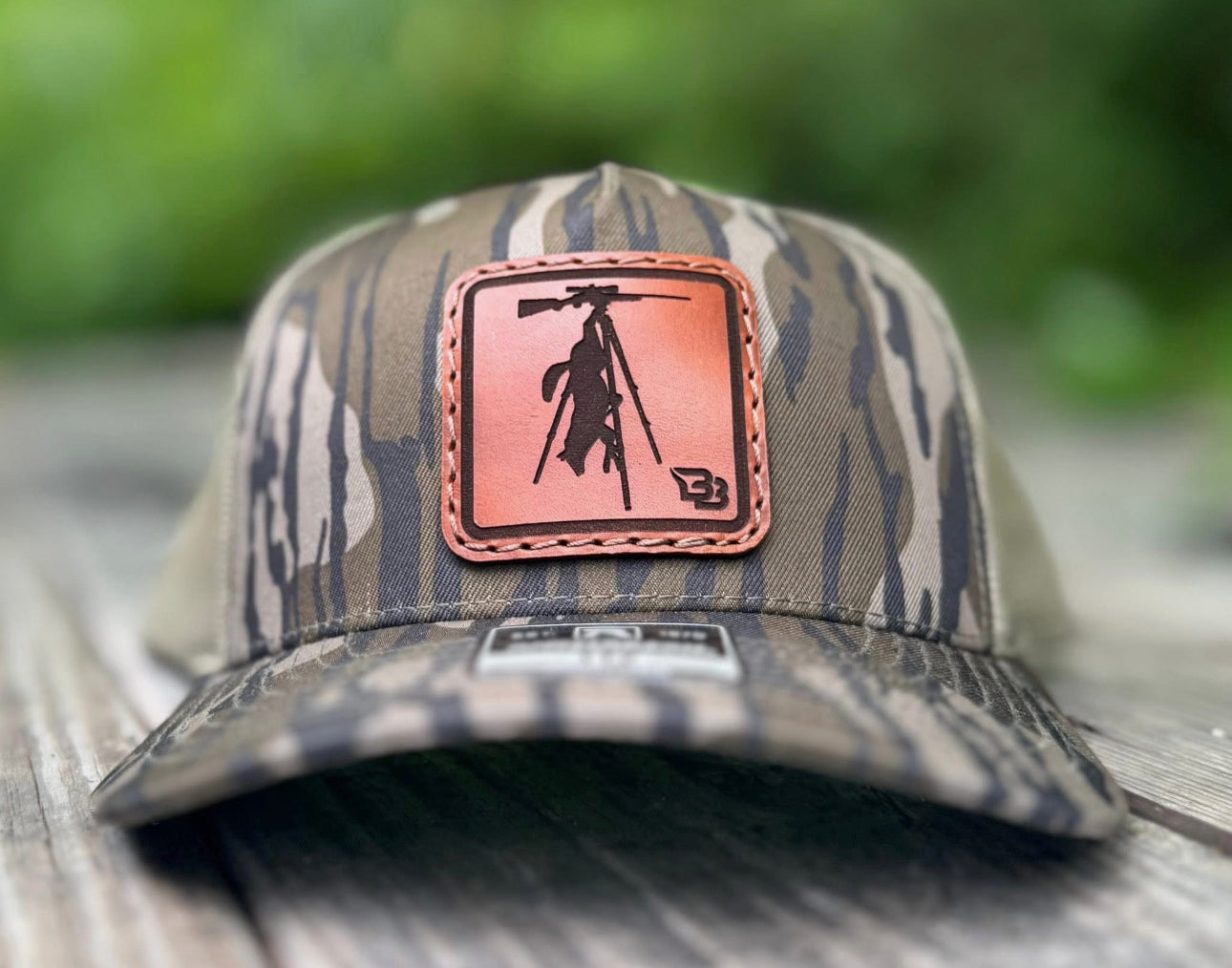 Hanging Coyote BB Leather Patch Hat Richardson 112